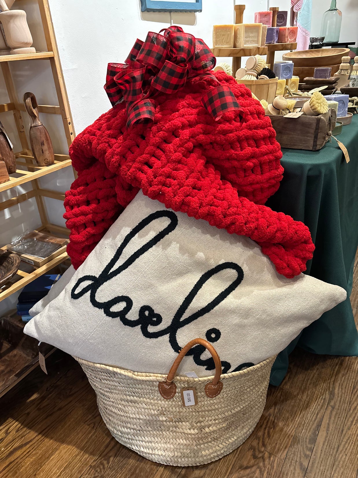 Red Large Knit Blanket with Darling Pillow