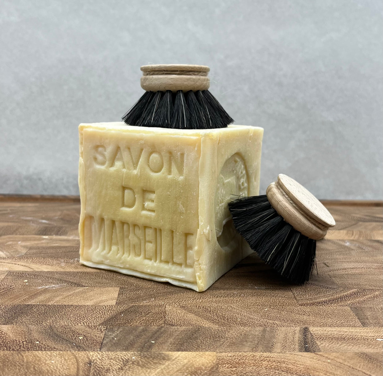 Dish Brush Replacement Heads with Savon de Marseille Soap