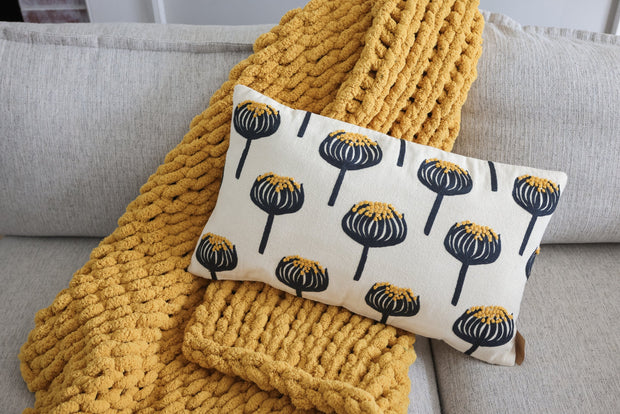Mustard Large Knit Blanket